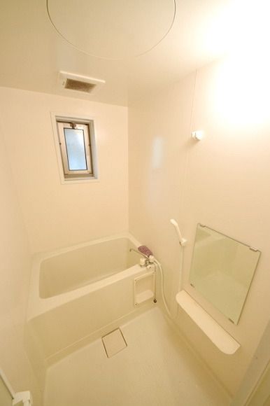 バス・シャワールーム　★お風呂に窓★