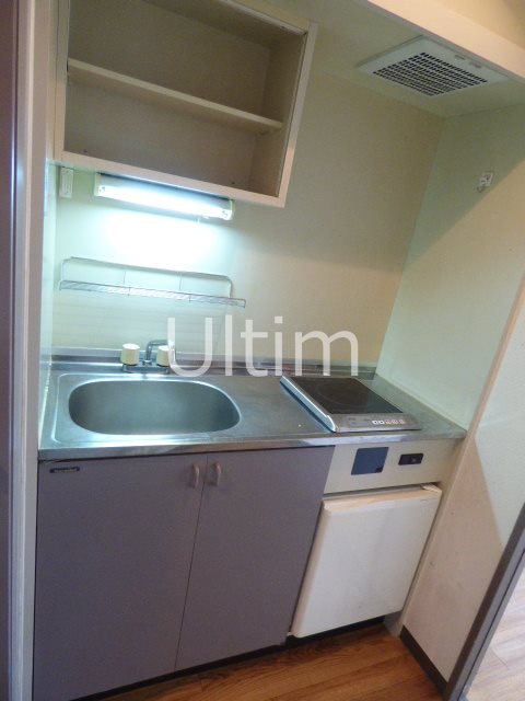 キッチン　別部屋のお写真です。ご参考までに！