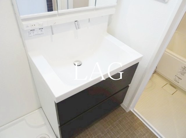 洗面設備　洗面台です。