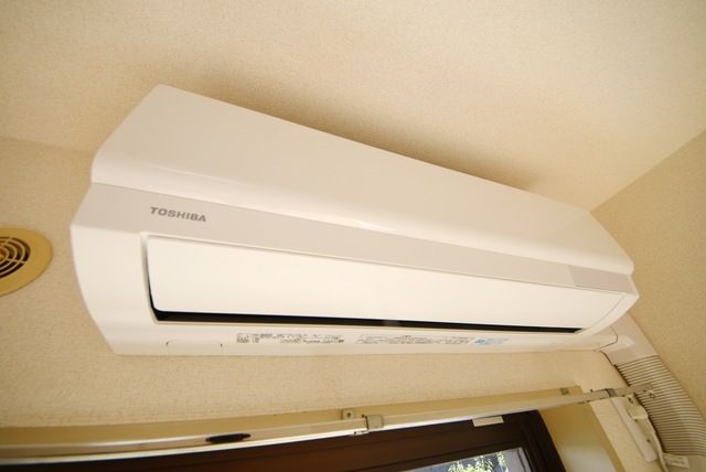 その他設備　★リビングにエアコン付きです★