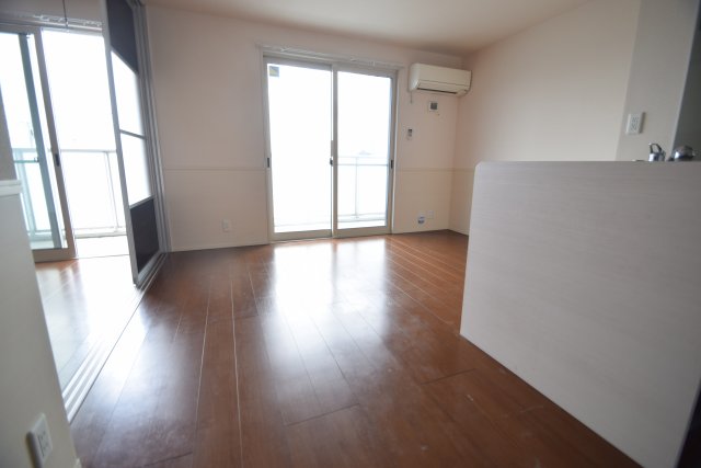 居室・リビング　居間です