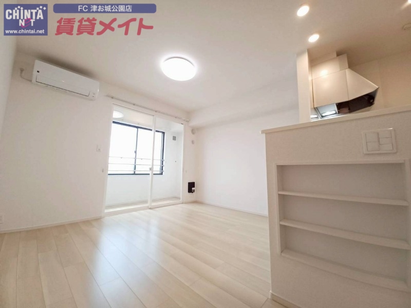 居室・リビング　同型タイプ画像