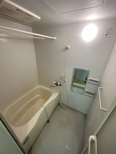 バス・シャワールーム　別号室の参考写真です♪