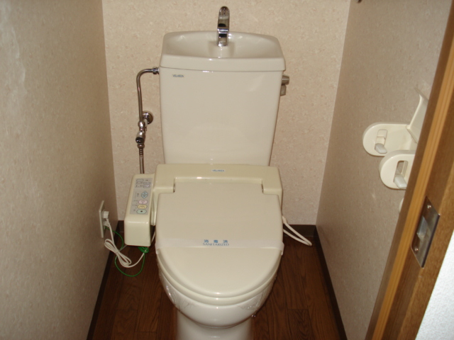 トイレ　シャワー付トイレ（イメージ）