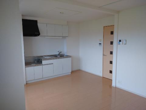 居室・リビング　室内