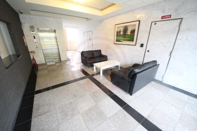 ロビー　落ち着いたロビーです