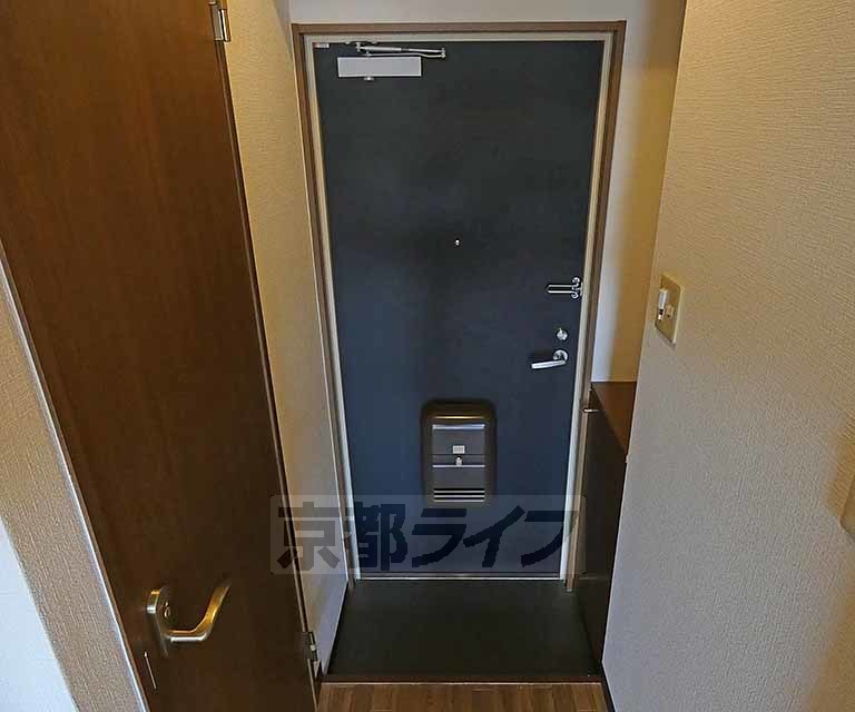 玄関　玄関です。