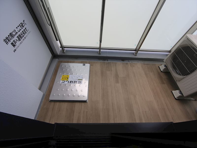 バルコニー　バルコニー