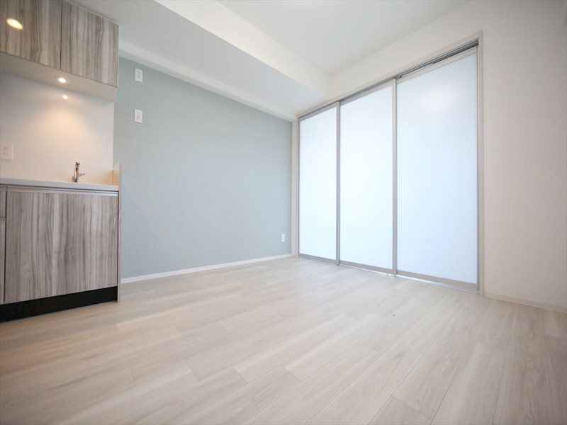 居室・リビング　LDK8帖　洋室3帖　クローゼット付