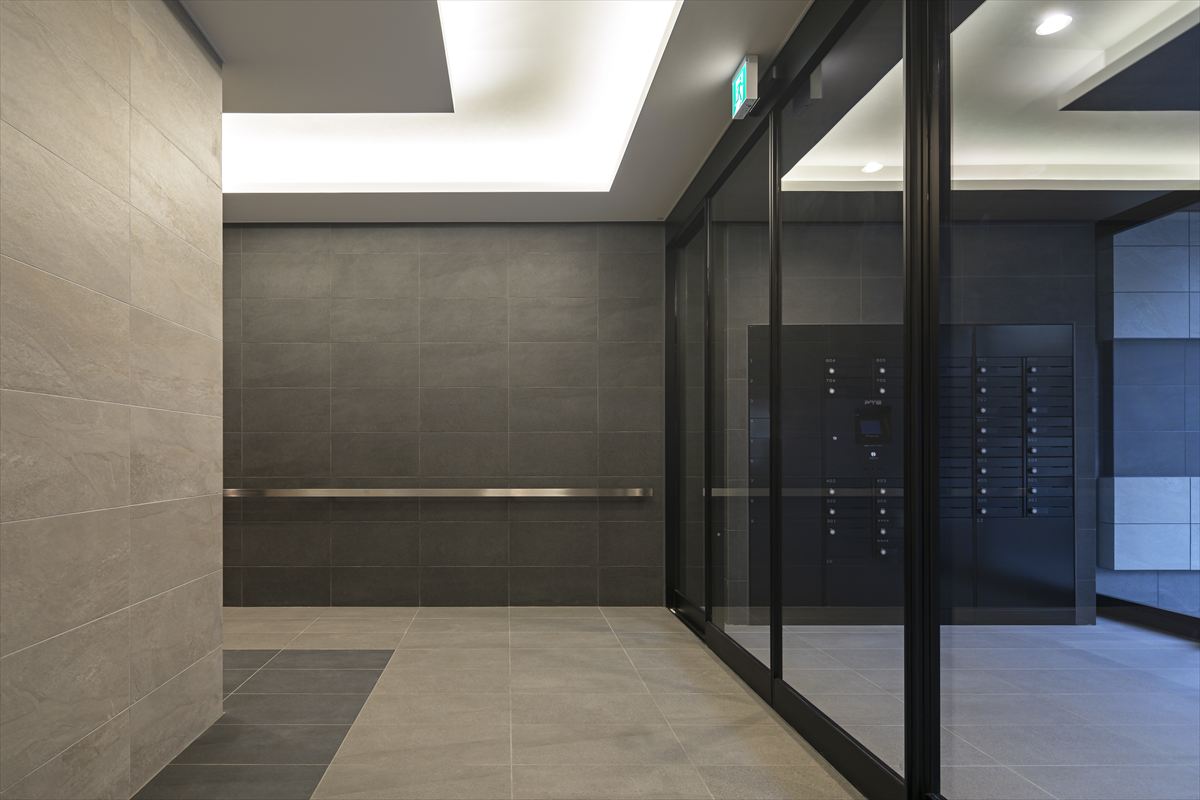 エントランス　清潔なエントランスです