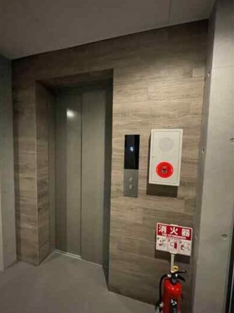 その他　エレベーター付き