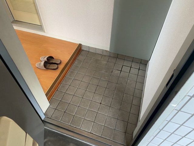 玄関　シャタック清水