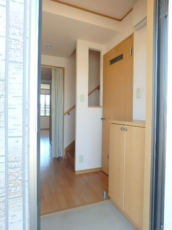 玄関　図面と現状に相違がある場合には現状を優先