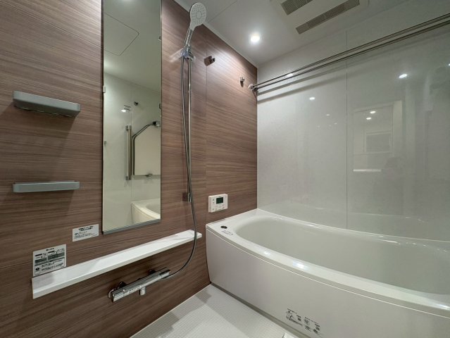 バス・シャワールーム　浴室