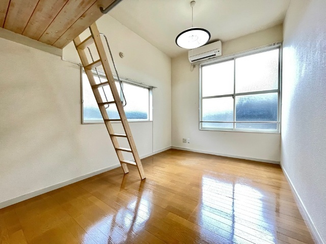 居室・リビング　別部屋の写真