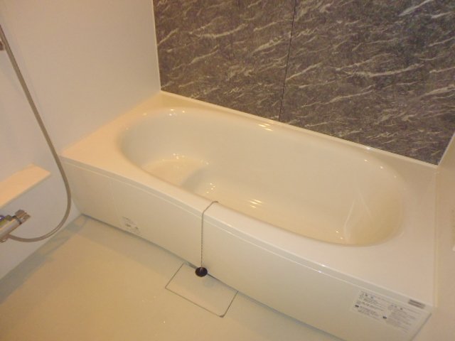 バス・シャワールーム　追い焚きバス