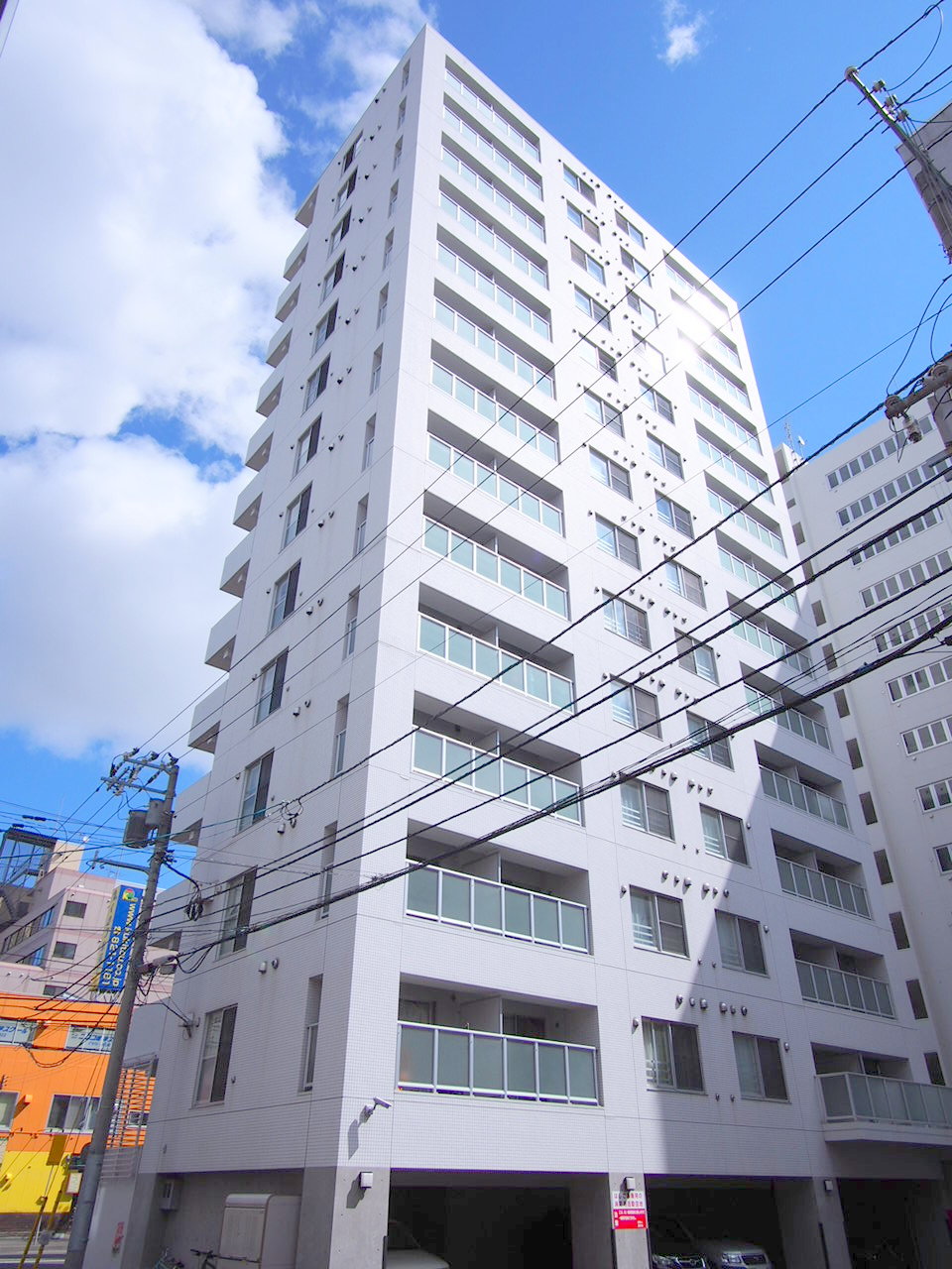 建物外観　菊水駅徒歩２分の好立地マンションです♪