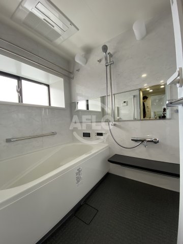 バス・シャワールーム　リーガル靱本町　お風呂