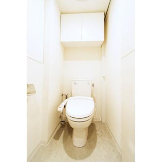 トイレ　※写真は同タイプ住戸です。