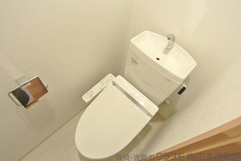 トイレ　ノーブルコート堺筋本町