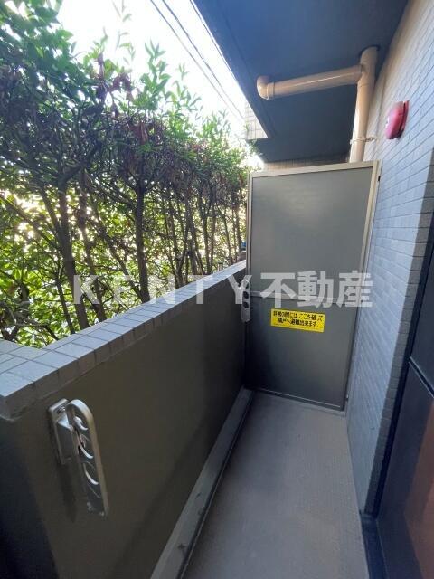 バルコニー　落ち着いた時間を過ごせるバルコニーです