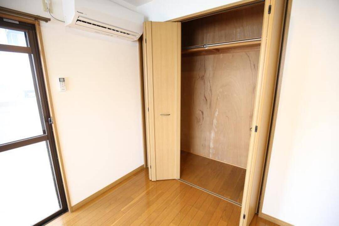 収納　クローゼット