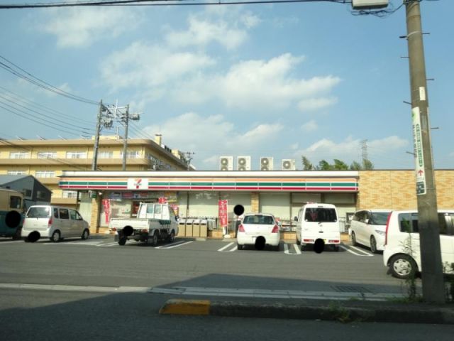 コンビニ　セブンイレブン川口坂下2丁目店（コンビニ）まで93m