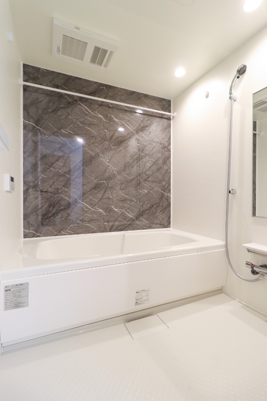 バス・シャワールーム　図面と現状に相違がある場合には現状を優先