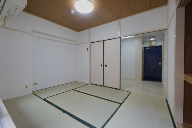 居室・リビング　同物件・別部屋画像