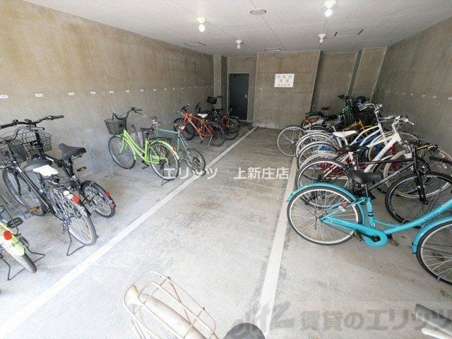 駐車場　駐輪場