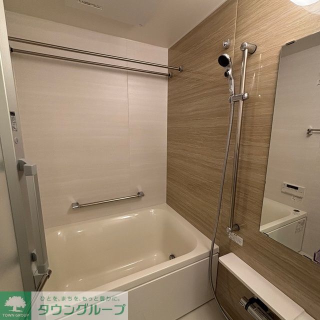 バス・シャワールーム　※写真は同タイプ住戸です。