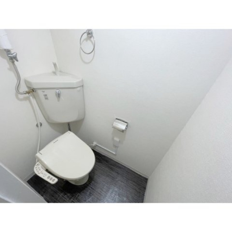 トイレ　図面と現状に相違がある場合には現状を優先