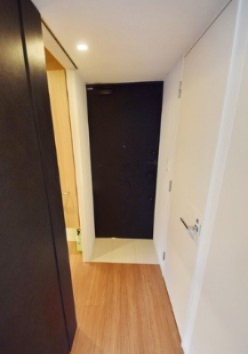 玄関　※別部屋参考写真