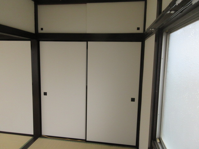 収納　和室３帖は一間幅の押入。全室収納が付いています！
