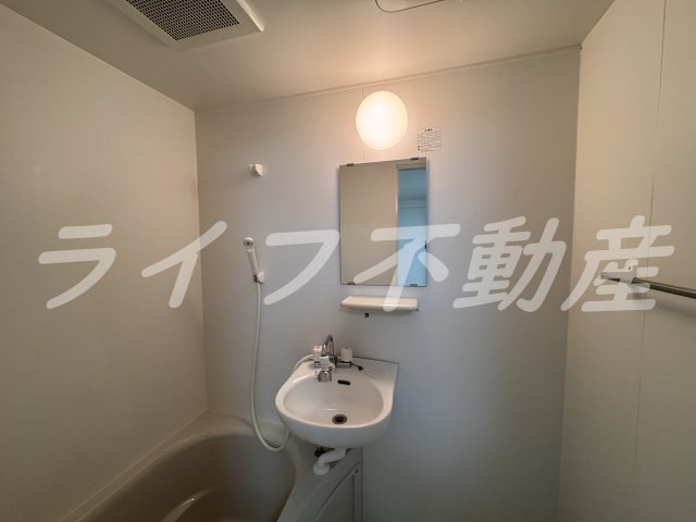 洗面設備　使いやすい洗面所です