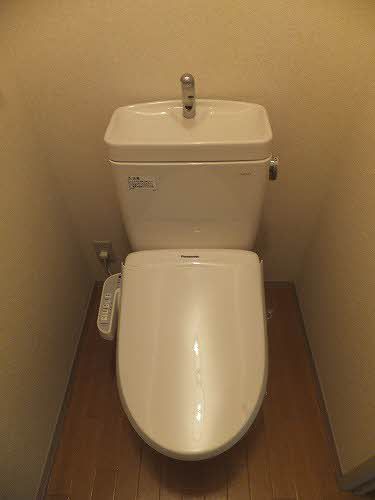 トイレ　シャワートイレ
