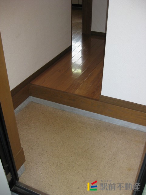玄関　玄関内の様子