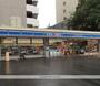 コンビニ　ローソン（コンビニ）まで176m