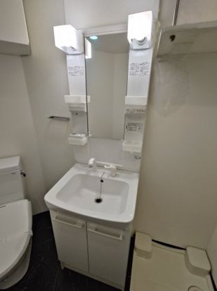 洗面設備　※同物件別部屋画像