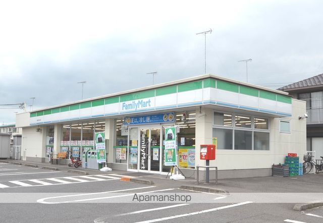 コンビニ　ファミリーマート高根沢宝石台店（コンビニ）まで135m