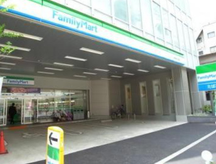 コンビニ　ファミリーマート 中野中央二丁目店（コンビニ）まで370m