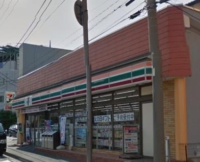 コンビニ　セブンイレブン横浜小机町店（コンビニ）まで465m