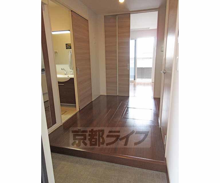 その他部屋・スペース　玄関から見た景色です・