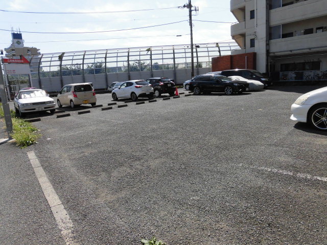 駐車場　近隣