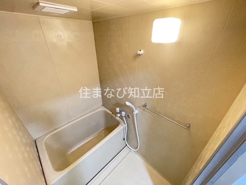 バス・シャワールーム　同型別部屋写真