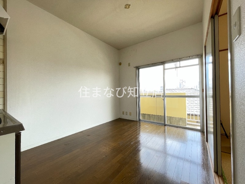 居室・リビング　同型別部屋写真
