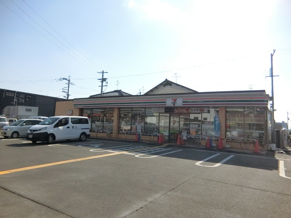 コンビニ　セブンイレブン松原三宅西3丁目店（コンビニ）まで994m