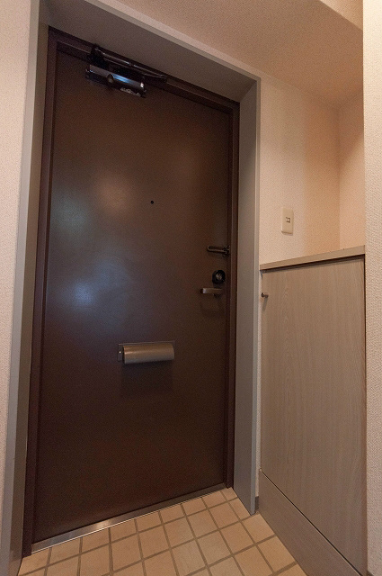 玄関　※写真は今回募集の部屋とは異なります