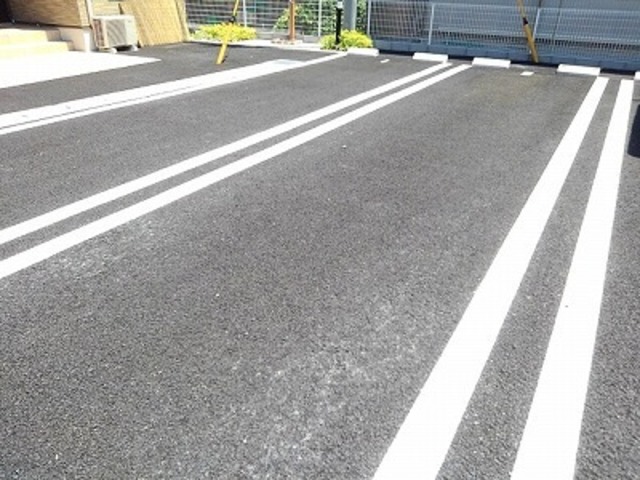駐車場　縦列区画