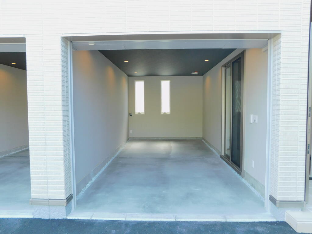 その他設備　お車バイクはもちろん趣味の部屋として活用できます